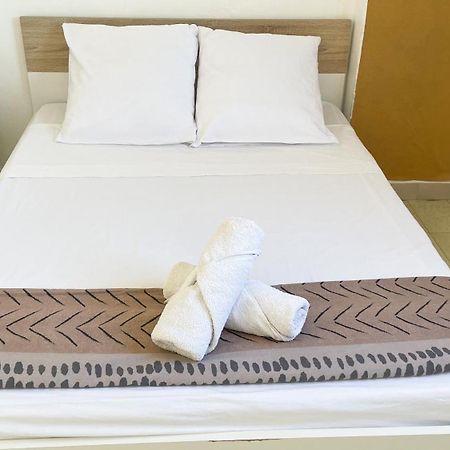 T2 Calme Et Lumineux Au Coeur De Pointe-A-Pitre Apartment ภายนอก รูปภาพ